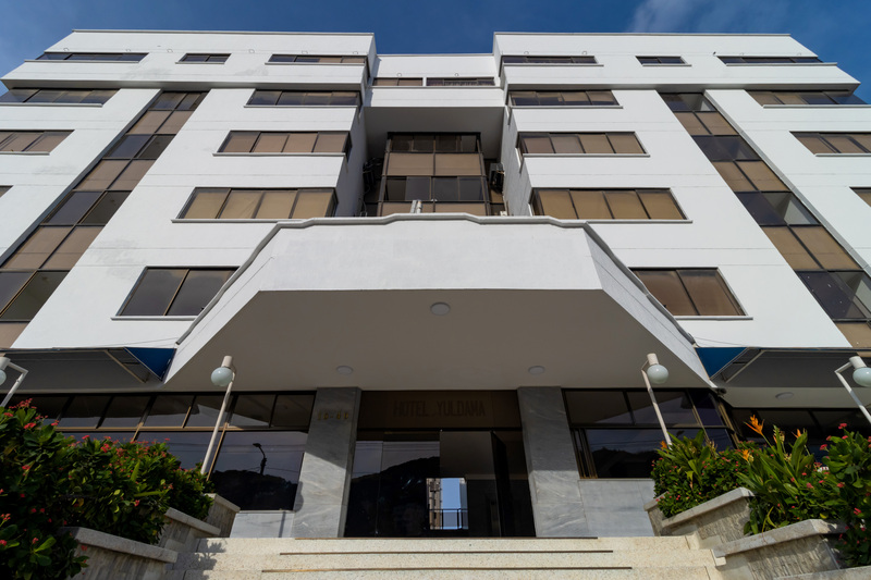 Axis Inn Hotel
