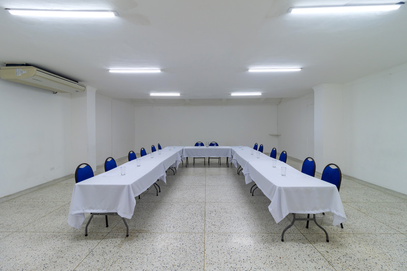Axis Inn Hotel